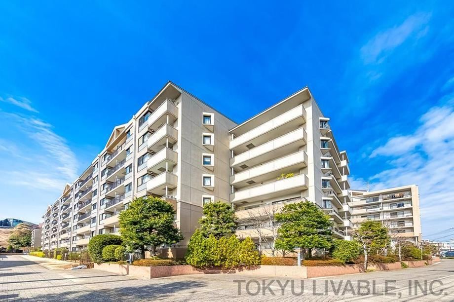 3LDK apartment in Naka Ward, Yokohama, Kanagawa - Photo 1