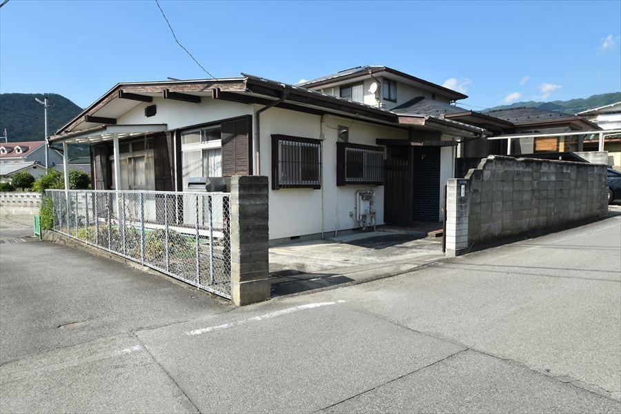 3DK house in Kofu, Yamanashi - Photo 1