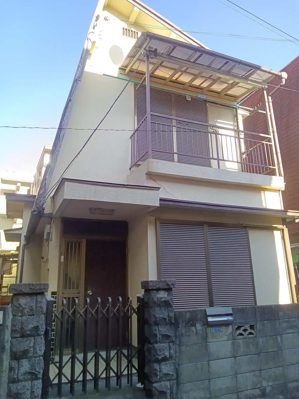 3DK house in Takarazuka, Hyogo - Photo 1