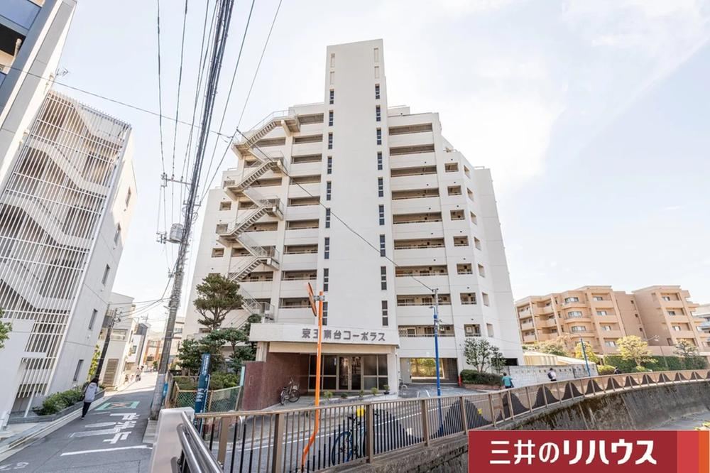 2LDK apartment in Nakano Ward, Tokyo - Photo 1