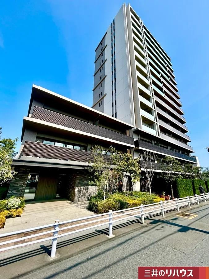 3LDK apartment in Minami Ward, Sagamihara, Kanagawa - Photo 1