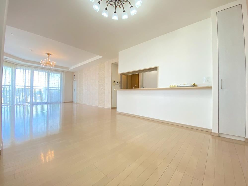 2LDK apartment in Minato Ward, Osaka - Photo 1
