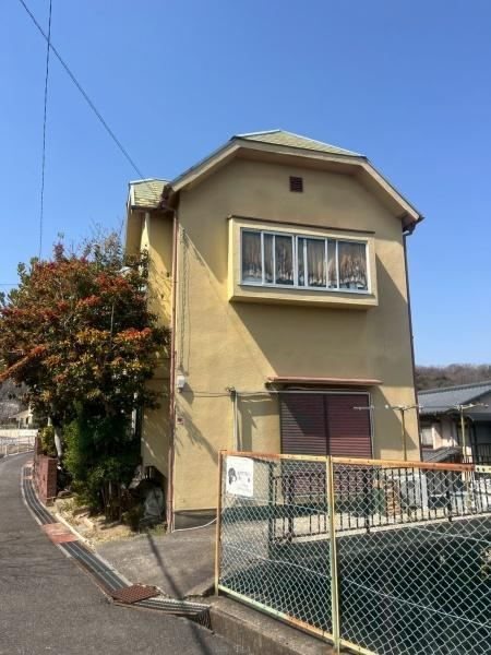4LDK house in Ikoma, Nara - Photo 1
