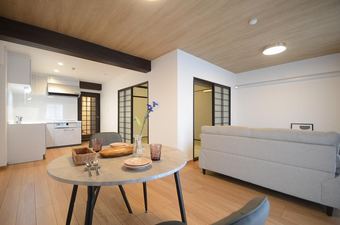 2LDK apartment in Usa