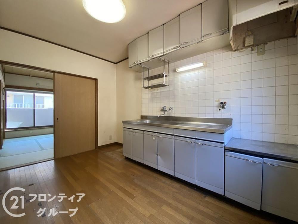 3LDK house in Higashiosaka, Osaka - Photo 1