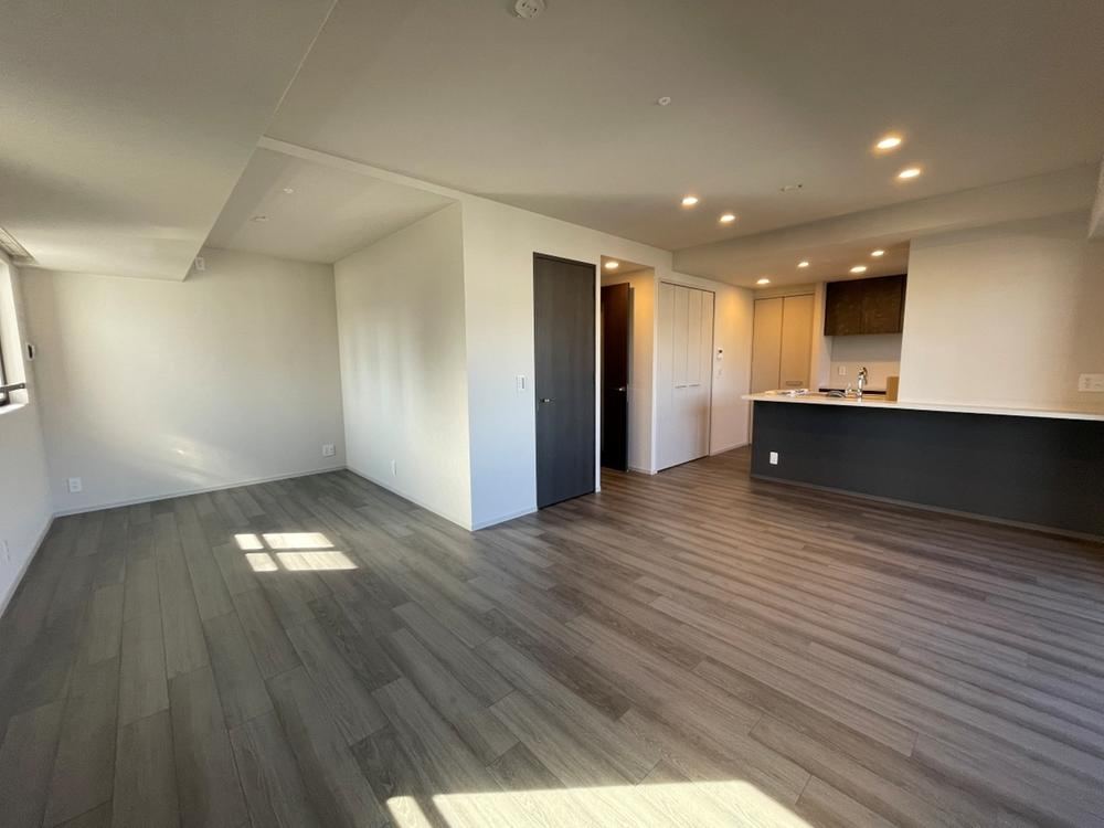 2LDK apartment in Higashi Ward, Hiroshima - Photo 1