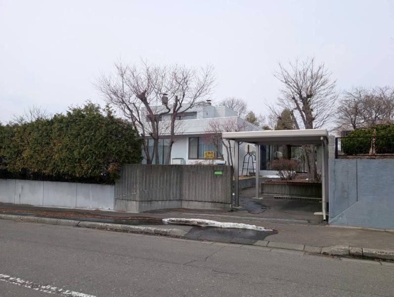 5LDK+S house in Minami Ward, Sapporo, Hokkaido - Photo 1
