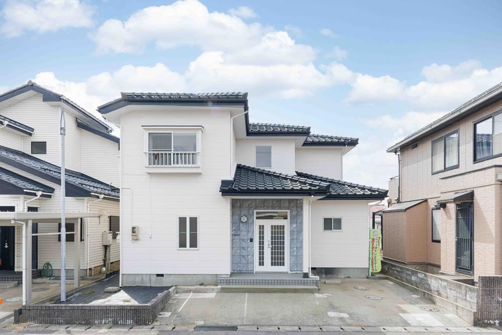 5LDK house in Shibata, Niigata - Photo 1