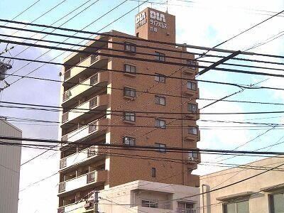 1LDK+S apartment in Matsuyama, Ehime - Photo 1