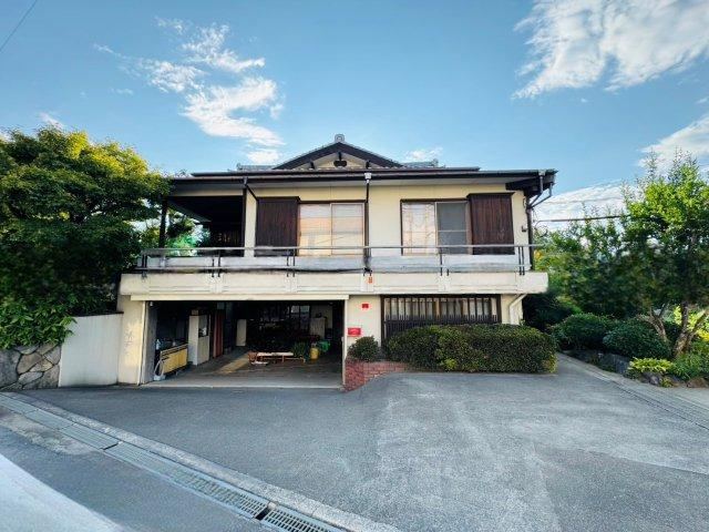 8LDK+S house in Fuefuki, Yamanashi - Photo 1