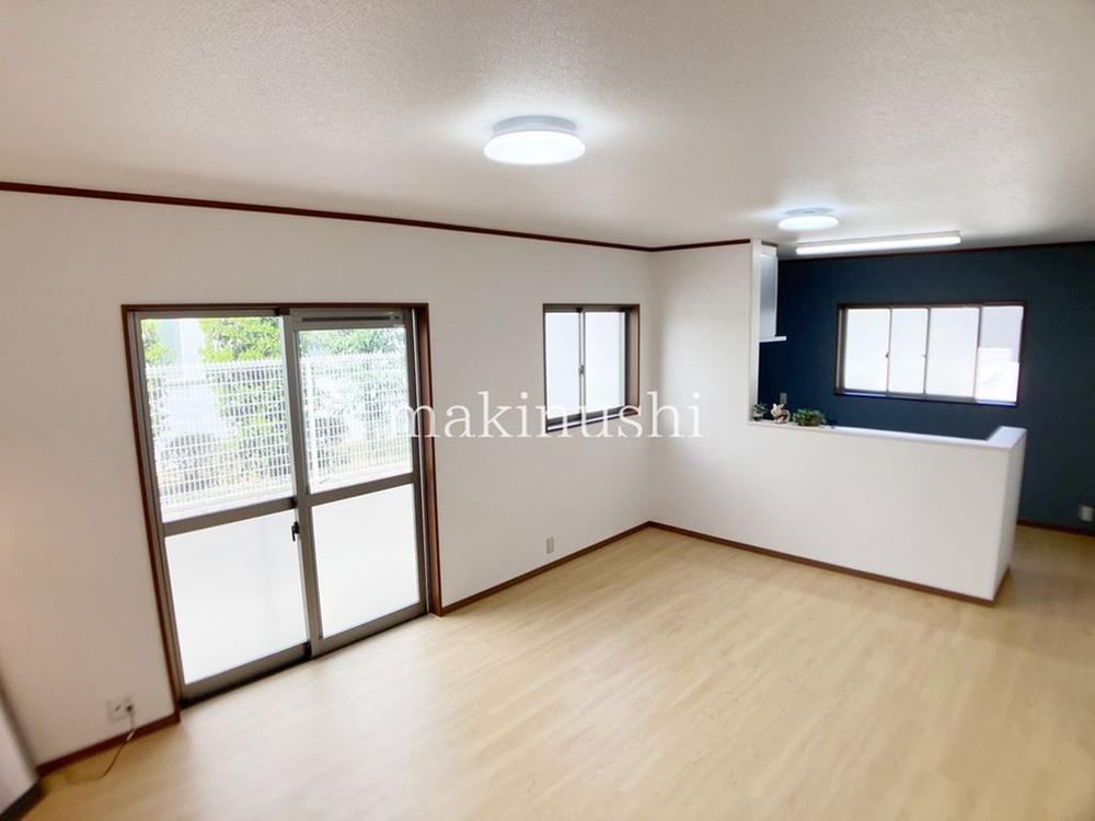 4LDK house in Mihara Ward, Sakai, Osaka - Photo 1