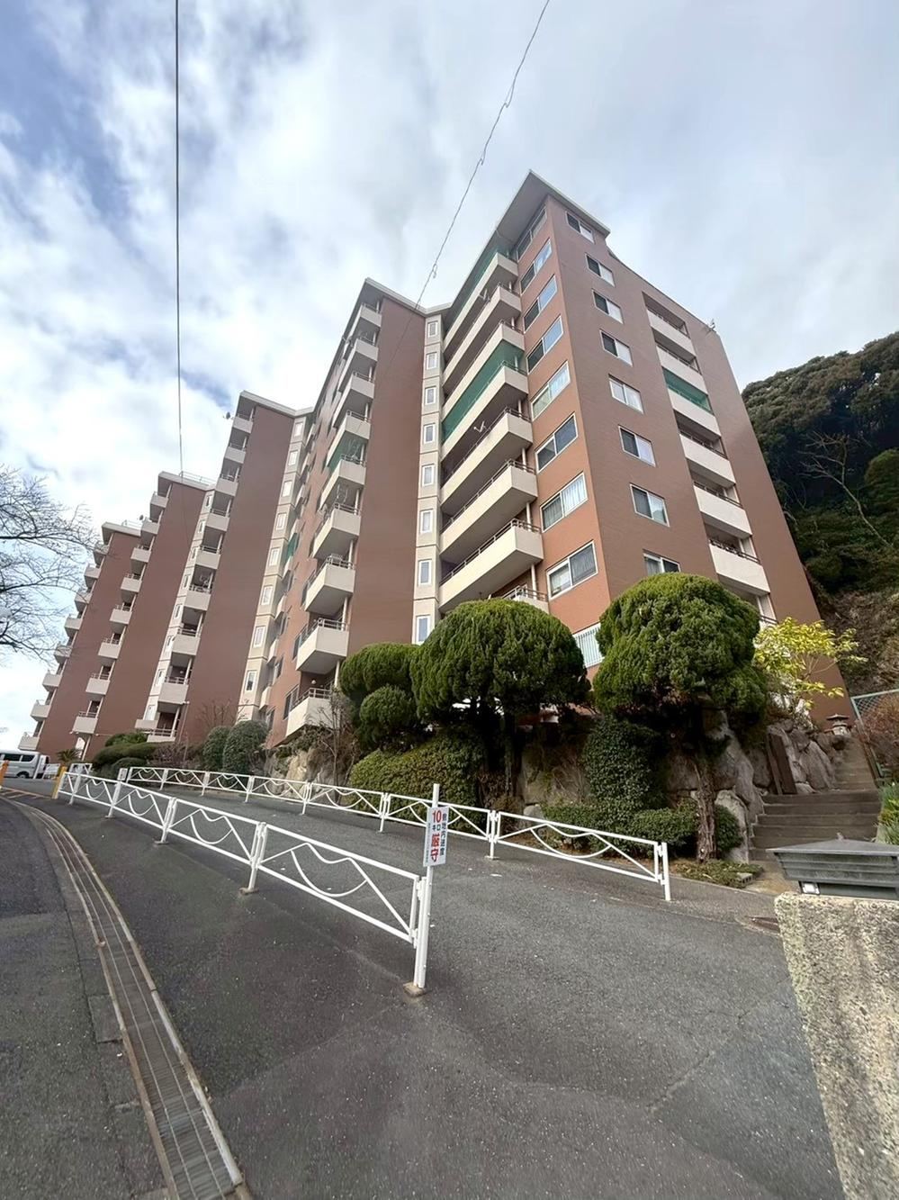 5LDK+S apartment in Nishi Ward, Fukuoka - Photo 1