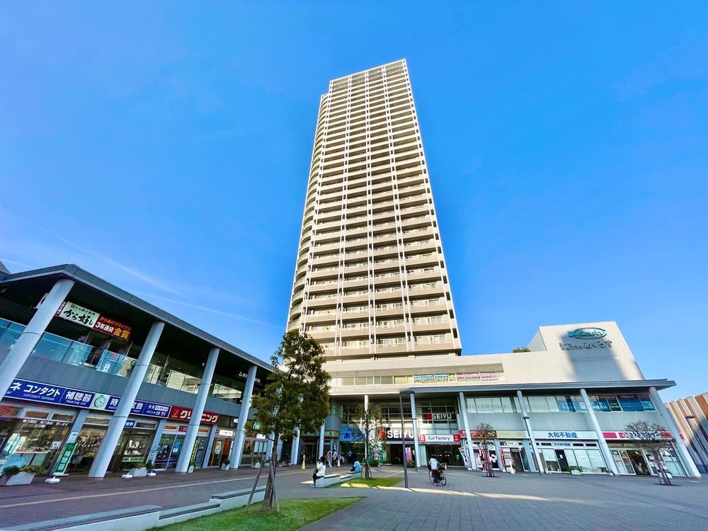 3LDK apartment in Chofu, Tokyo - Photo 1