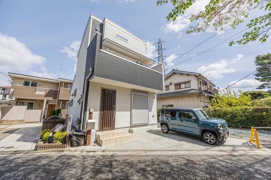 2LDK house in Mitaka, Tokyo - Photo 1