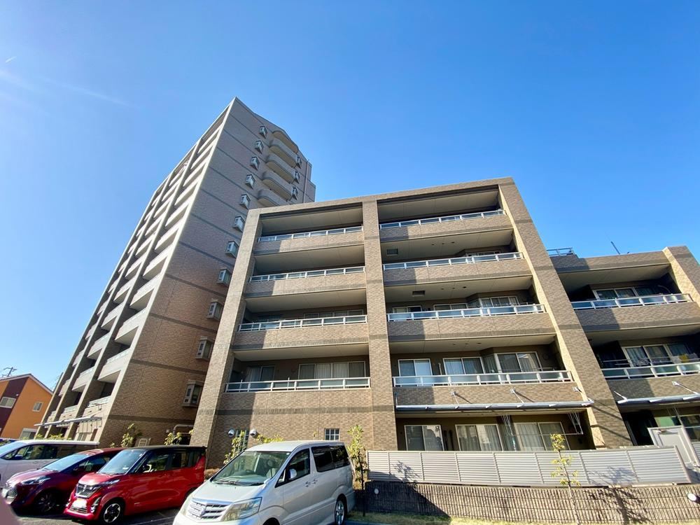 4LDK apartment in Ichinomiya, Aichi - Photo 1