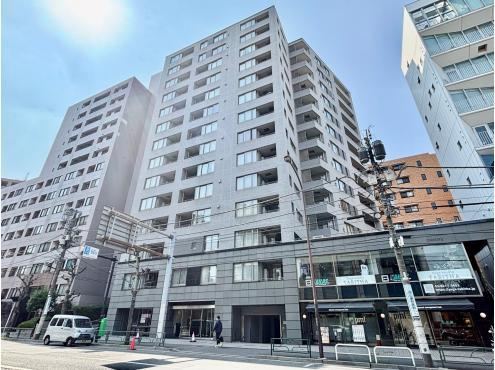 2LDK apartment in Shibuya Ward, Tokyo - Photo 1