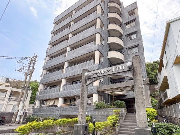 3LDK apartment in Naha, Okinawa - Photo 1