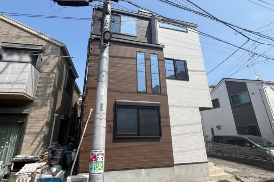 3LDK house in Sumida Ward, Tokyo - Photo 1