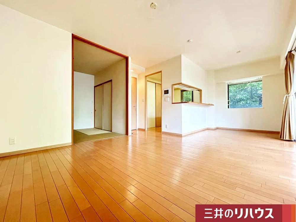 4LDK apartment in Higashinada Ward, Kobe, Hyogo - Photo 1