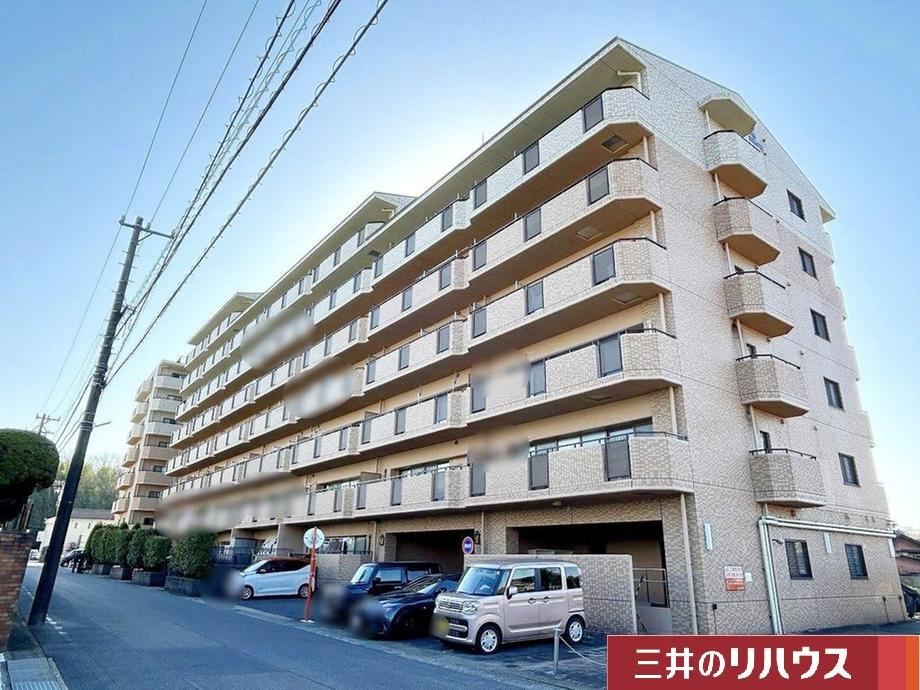 3LDK apartment in Nisshin, Aichi - Photo 1
