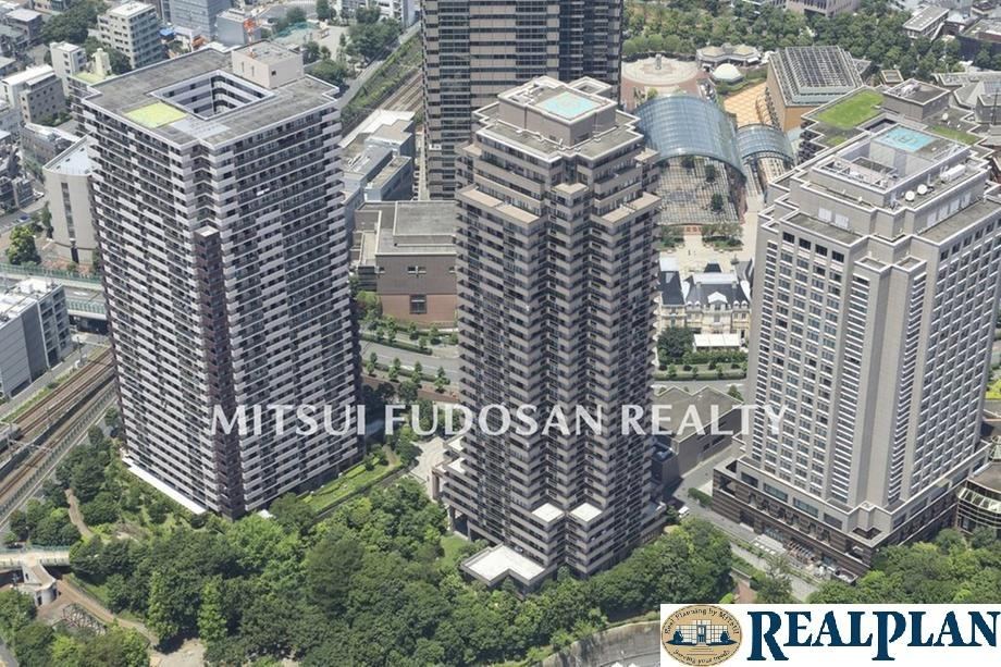3LDK apartment in Meguro Ward, Tokyo - Photo 1