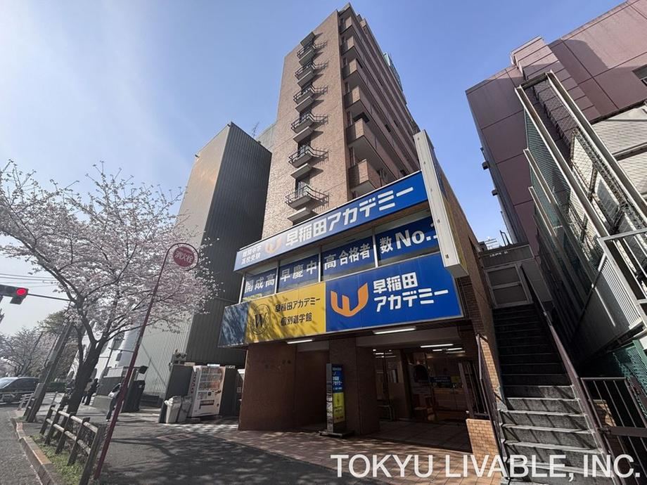 studio apartment in Musashino, Tokyo - Photo 1