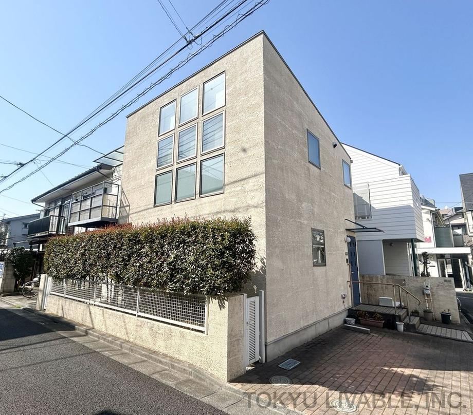3LDK house in Setagaya Ward, Tokyo - Photo 1