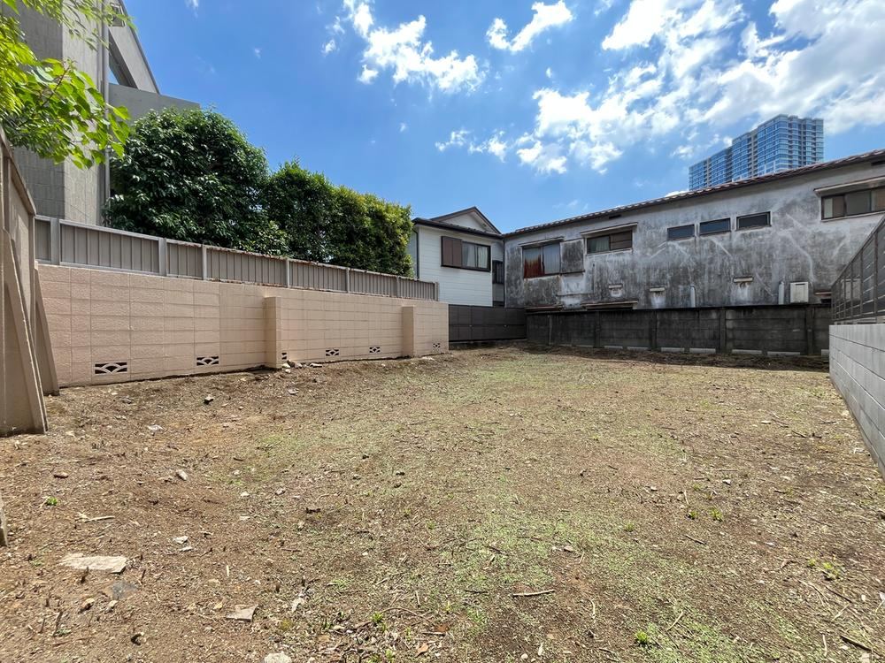 166 m² land in Minato Ward, Tokyo - Photo 1
