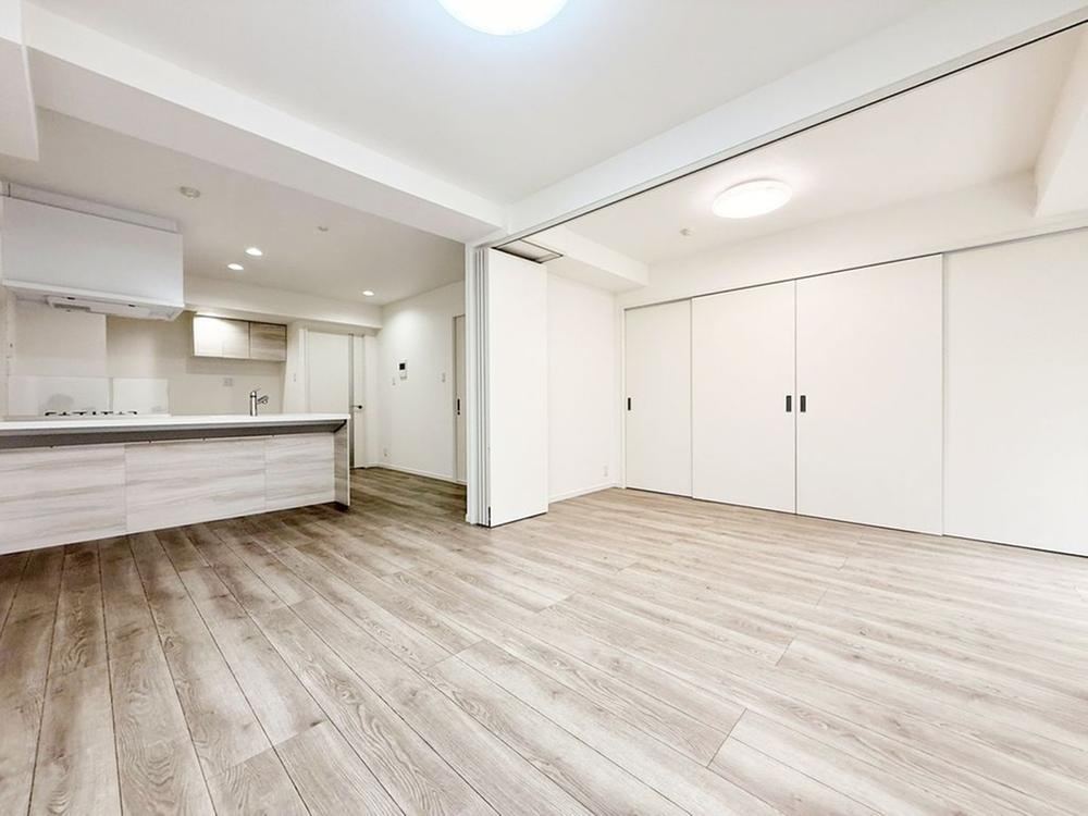 1LDK apartment in Shinjuku Ward, Tokyo - Photo 1