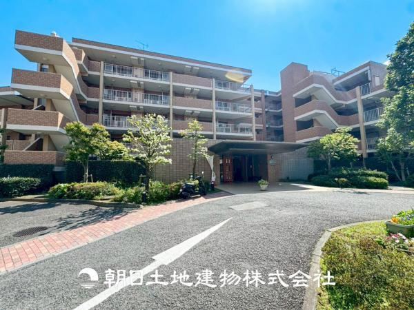 3LDK apartment in Asahi Ward, Yokohama, Kanagawa - Photo 1