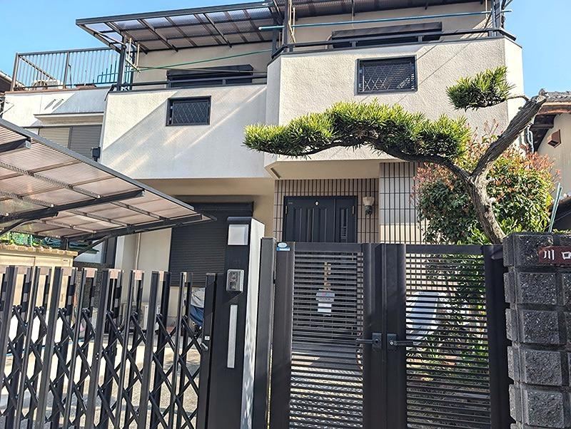 5LDK house in Higashiosaka, Osaka - Photo 1