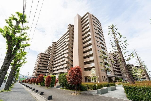 3LDK apartment in Higashinada Ward, Kobe, Hyogo - Photo 1