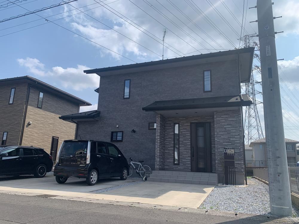 4LDK+S house in Oyama, Tochigi - Photo 1
