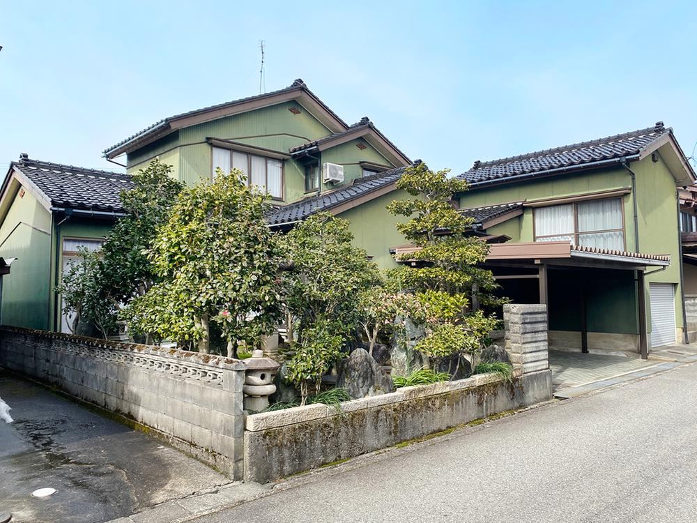 6DK house in Toyama, Toyama - Photo 1