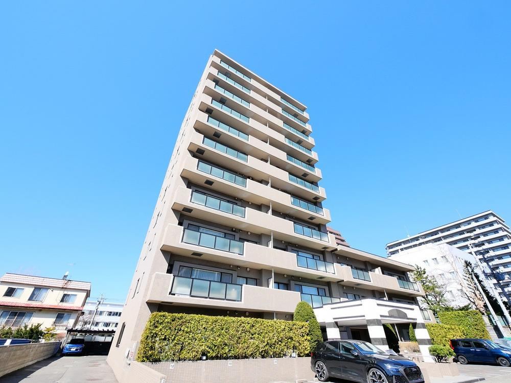 3LDK apartment in Chuo Ward, Sapporo, Hokkaido - Photo 1