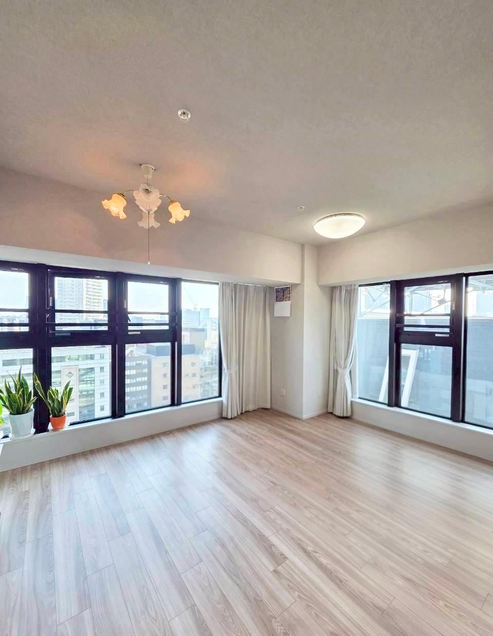 2LDK apartment in Chuo Ward, Osaka - Photo 1