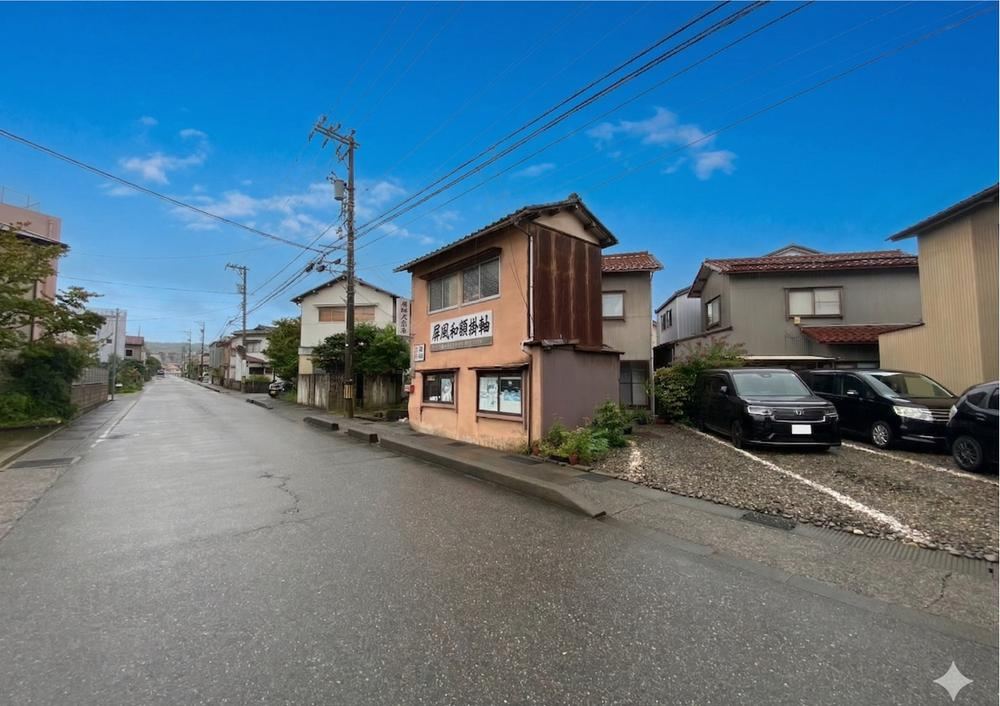 38 m² land in Kanazawa, Ishikawa - Photo 1