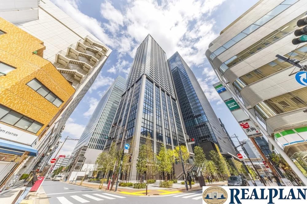 3LDK apartment in Minato Ward, Tokyo - Photo 1