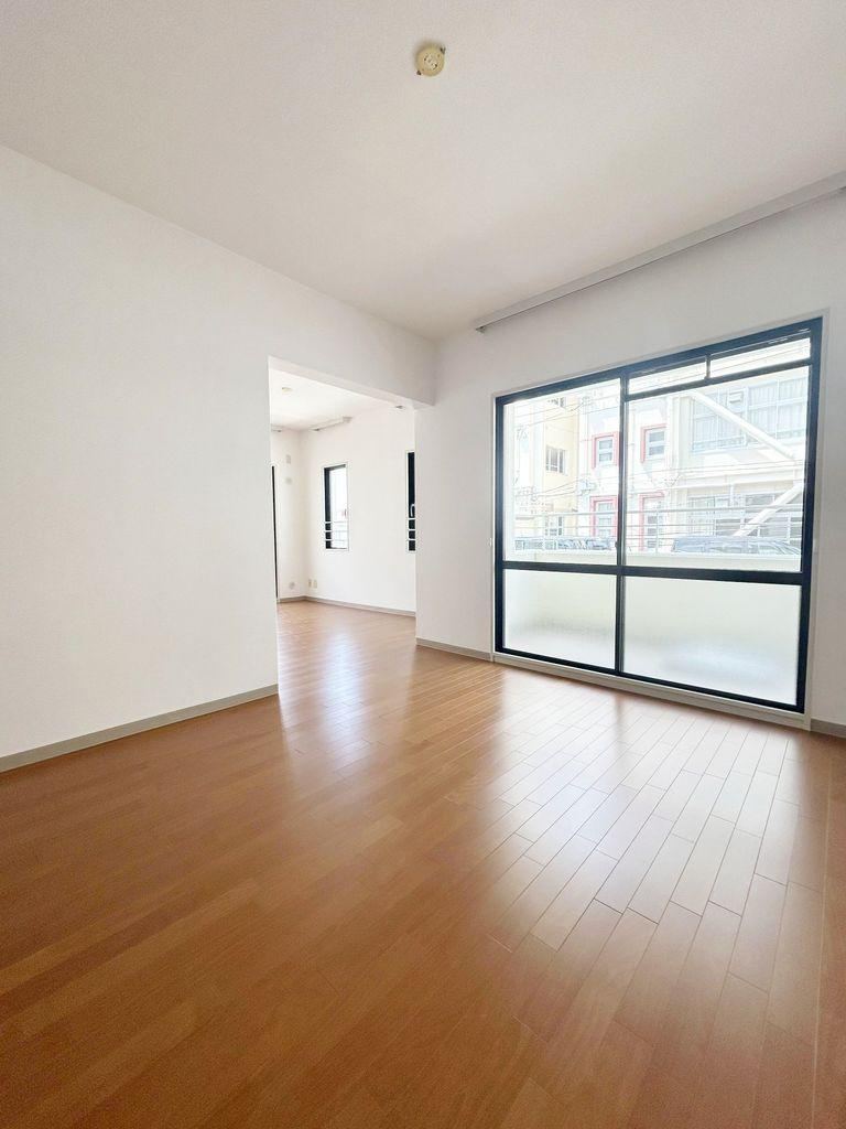 3LDK apartment in Nada Ward, Kobe, Hyogo - Photo 1
