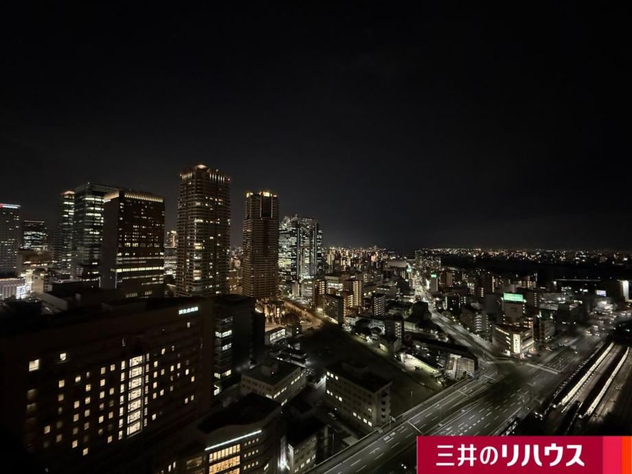2LDK apartment in Kita Ward, Osaka - Photo 1