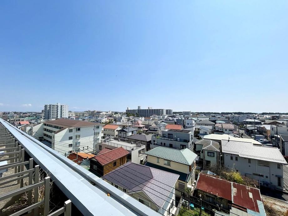 3LDK apartment in Hiratsuka, Kanagawa - Photo 1