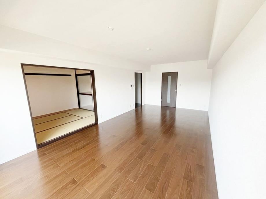3LDK apartment in Kodaira, Tokyo - Photo 1