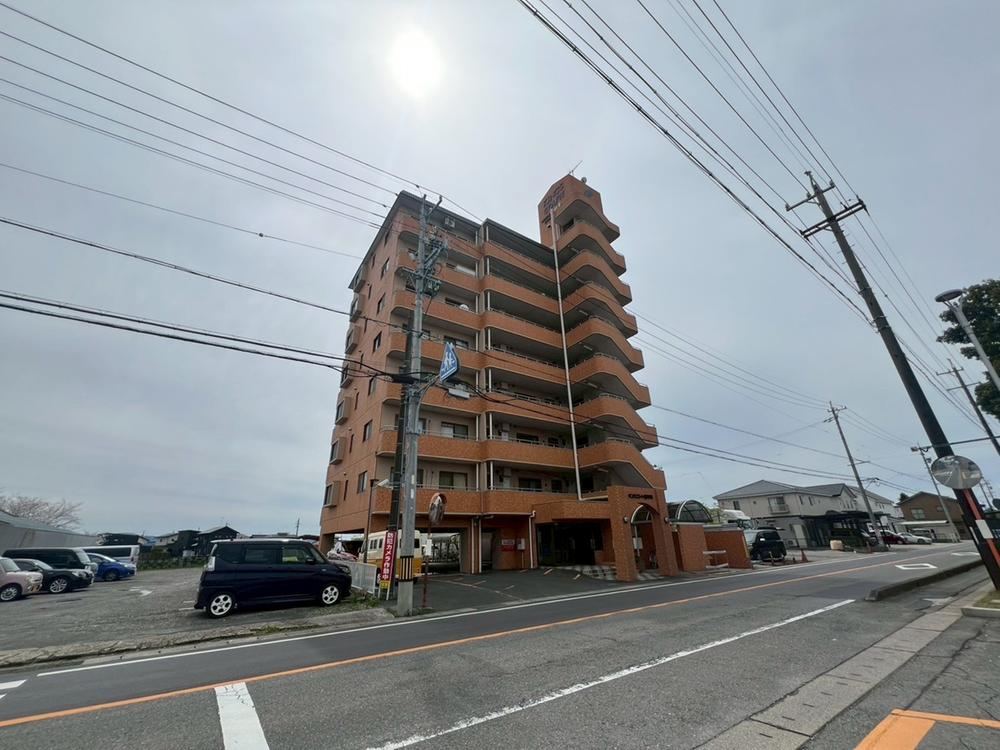 4LDK apartment in Okazaki, Aichi - Photo 1