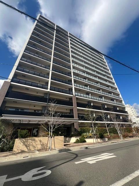 3LDK apartment in Hirano Ward, Osaka - Photo 1