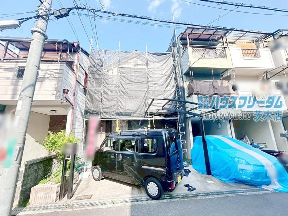 3LDK house in Takatsuki, Osaka - Photo 1