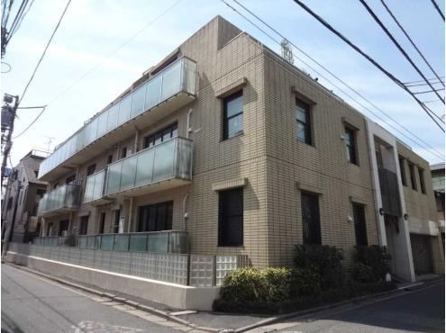 2LDK apartment in Shibuya Ward, Tokyo - Photo 1