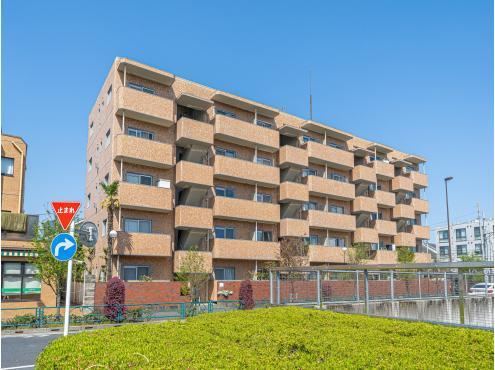 2LDK apartment in Nerima Ward, Tokyo - Photo 1