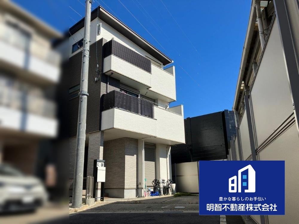 5LDK house in Tempaku Ward, Nagoya, Aichi - Photo 1