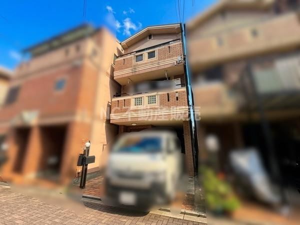 4LDK house in Ino Ward, Osaka - Photo 1