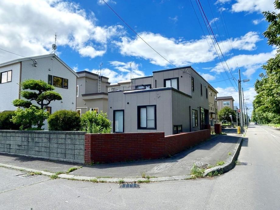 3LDK house in Kita Ward, Sapporo, Hokkaido - Photo 1
